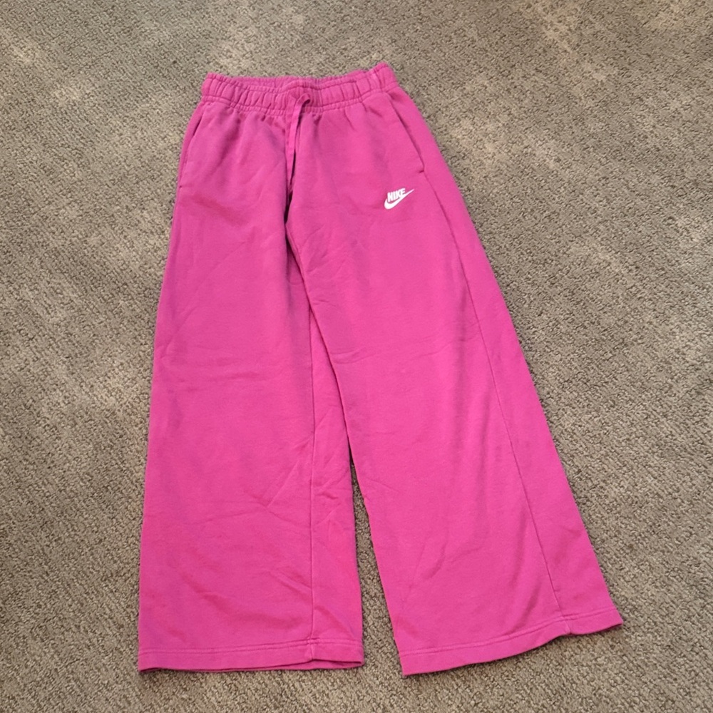 Nike Fuchsia Lounge Pants
